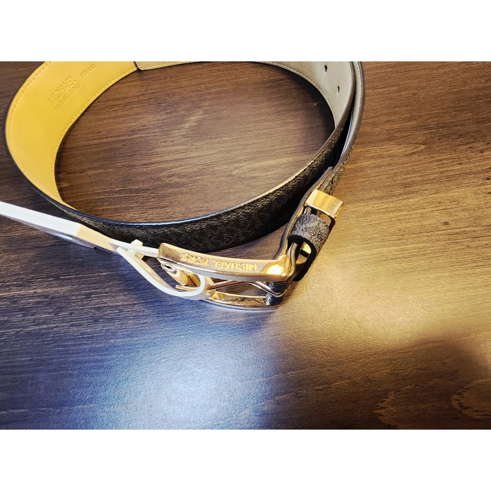 Michael Kors Women's Logo Belt SZ M MEDIUM BLACK Logo